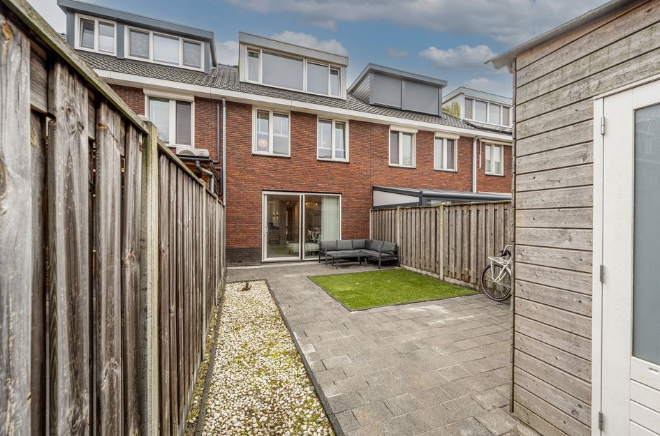 Nieuwenhoornstraat 33