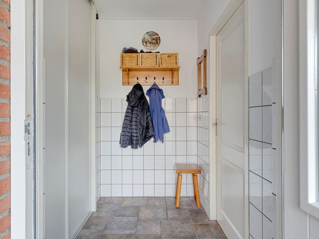 Esdoorn 29, Oost West en Middelbeers