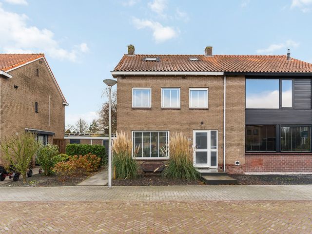 van Egmondplein 15, Brielle