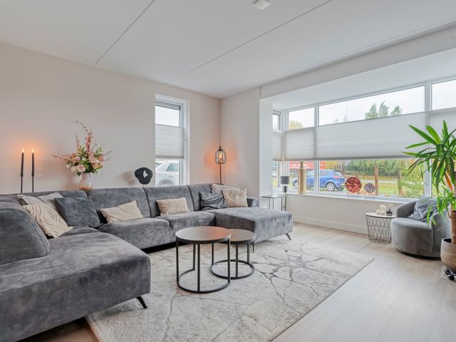 Moonenlaan 98, Hardenberg