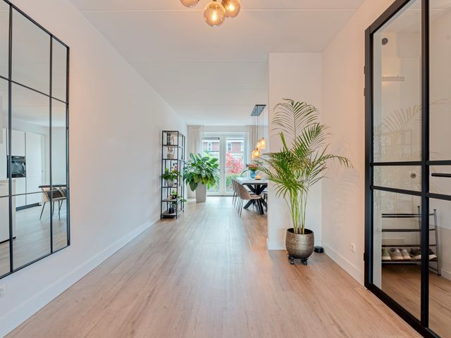 Moonenlaan 98, Hardenberg