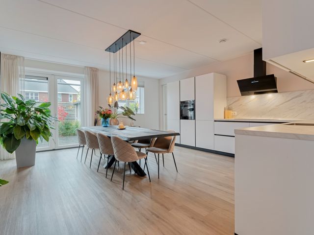 Moonenlaan 98, Hardenberg