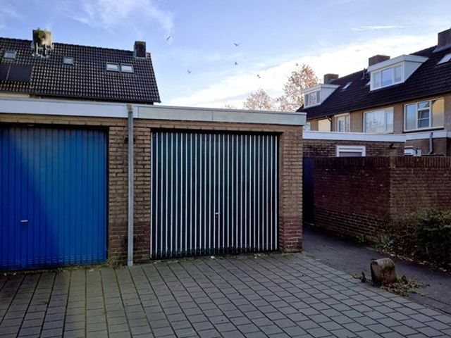 Burg. Bianchiweg 52A, Geertruidenberg