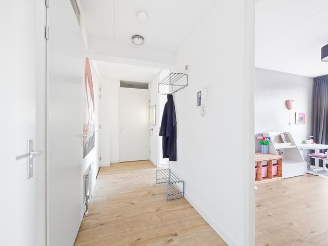 Laan van Leidschenveen 273, Den Haag