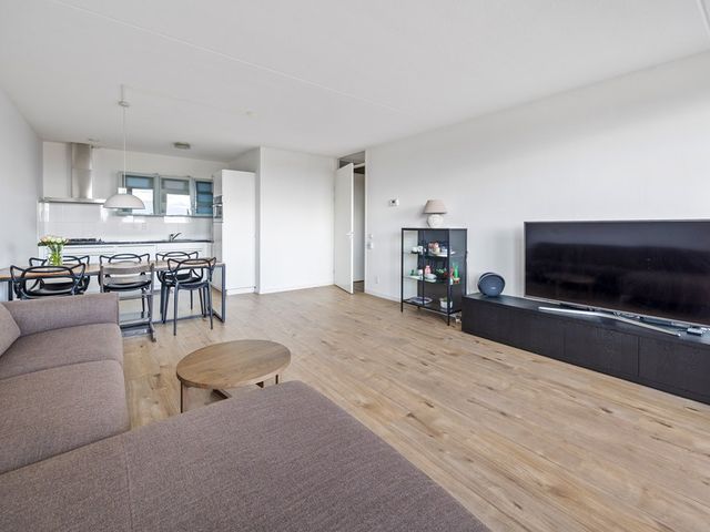 Laan van Leidschenveen 273, Den Haag