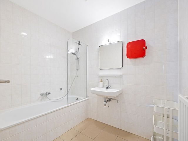 Laan van Leidschenveen 273, Den Haag