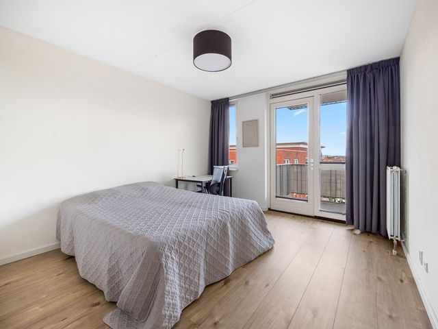 Laan van Leidschenveen 273, Den Haag