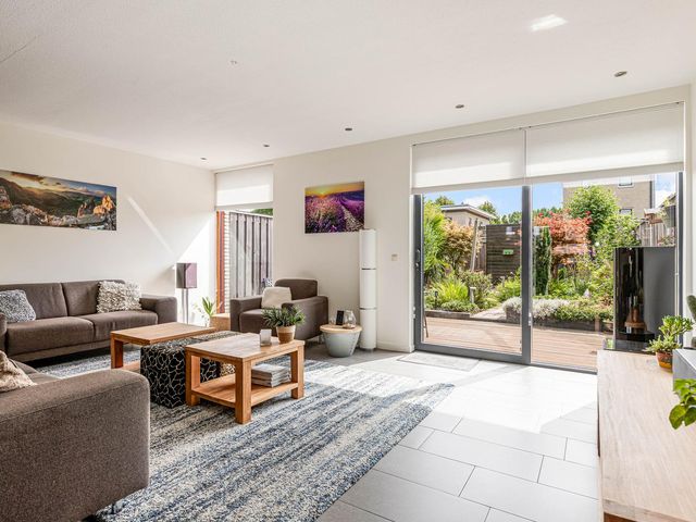 Rijnland 135, Lelystad