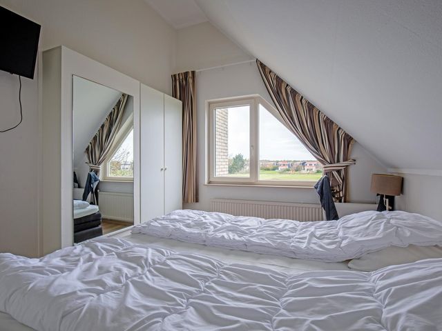 Kamperfoelieweg 69, De Koog