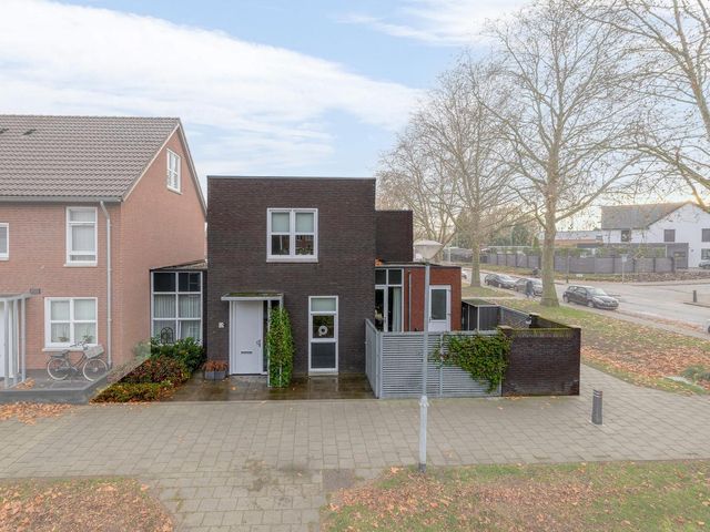 Maasveldstraat 64, Tegelen