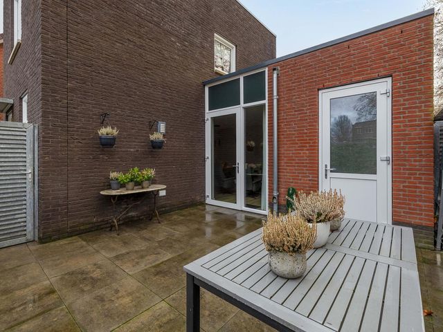 Maasveldstraat 64, Tegelen