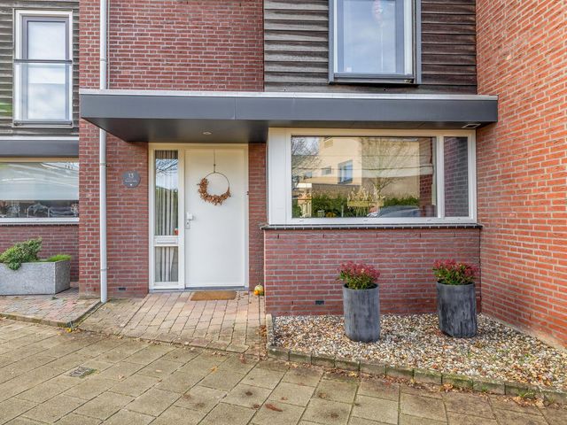 Hemelsleutel 13, Tegelen