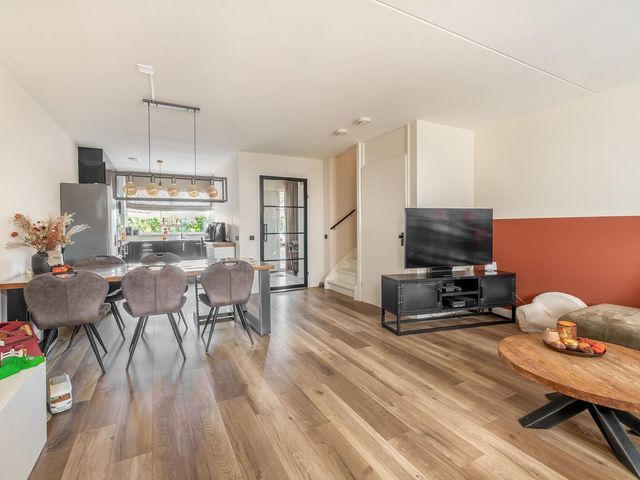 Hemelsleutel 13, Tegelen