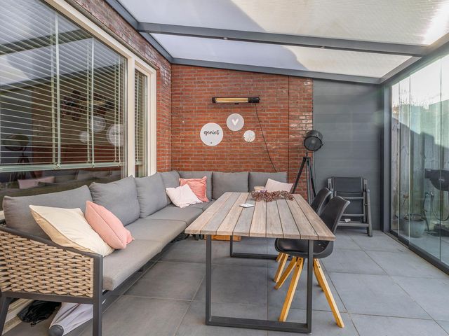 Hemelsleutel 13, Tegelen