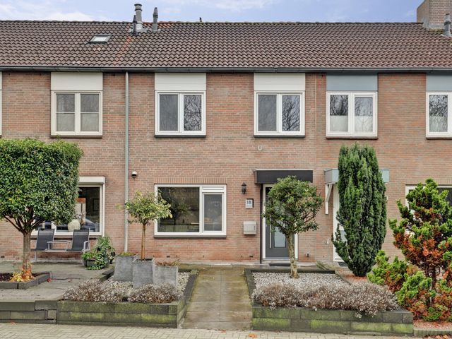 Rosmolen 18, Zevenbergen