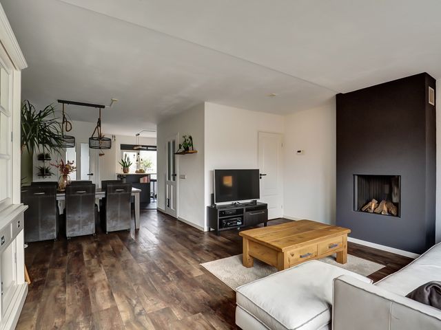 Rosmolen 18, Zevenbergen