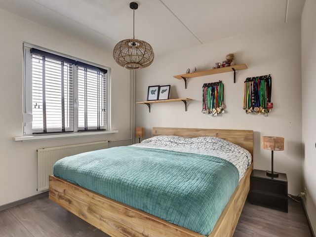 Rosmolen 18, Zevenbergen