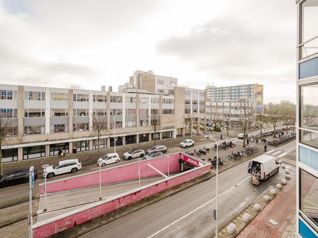 Raadhuislaan 90, Spijkenisse