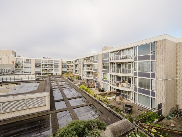 Raadhuislaan 90, Spijkenisse