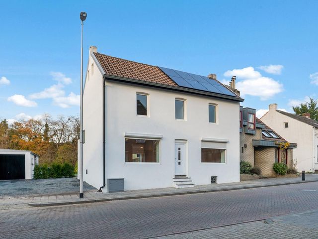 Sint Barbarastraat 118, Heerlen