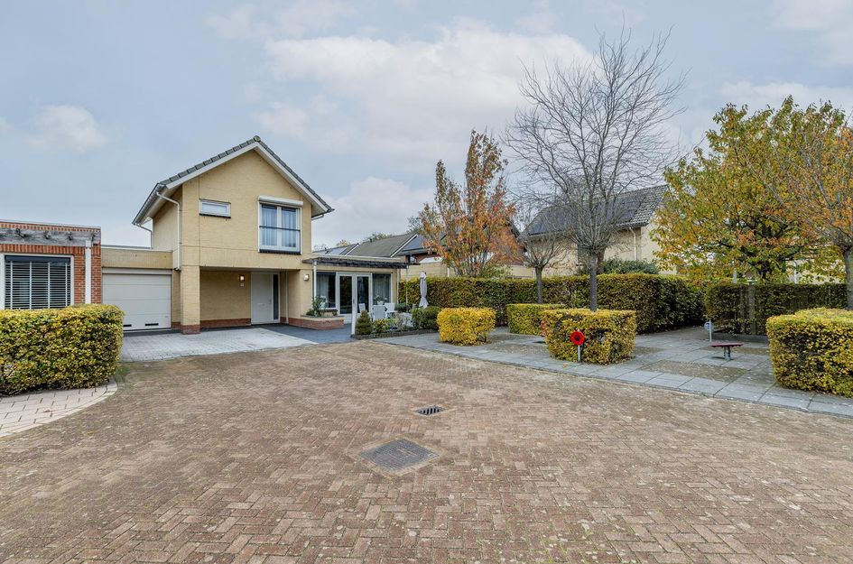 Van der Linden-akker 1