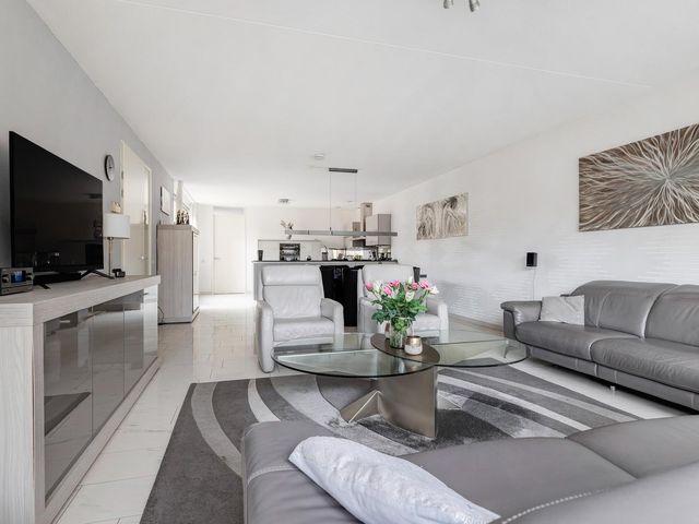 Van der Linden-akker 1, Barendrecht