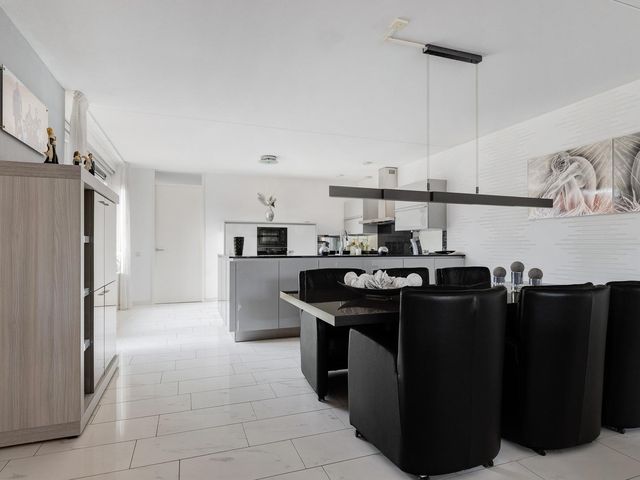 Van der Linden-akker 1, Barendrecht