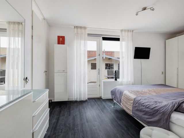 Van der Linden-akker 1, Barendrecht