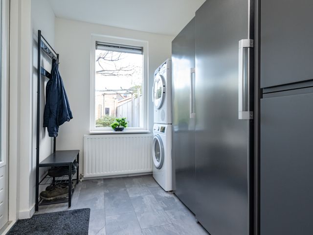 Johan Frisolaan 53, Den Bommel