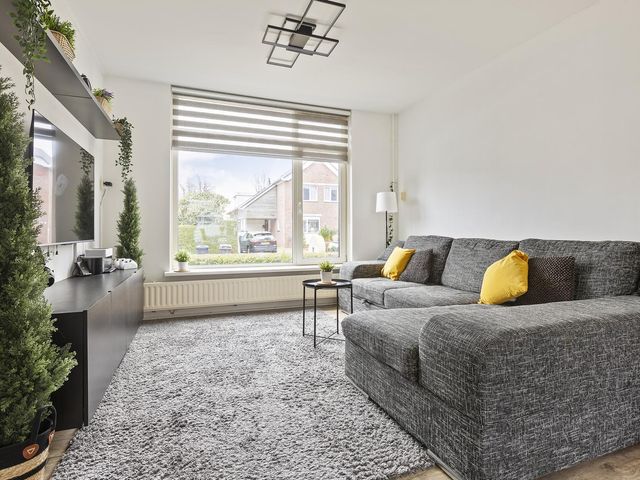 Zandsteenlaan 87, Groningen