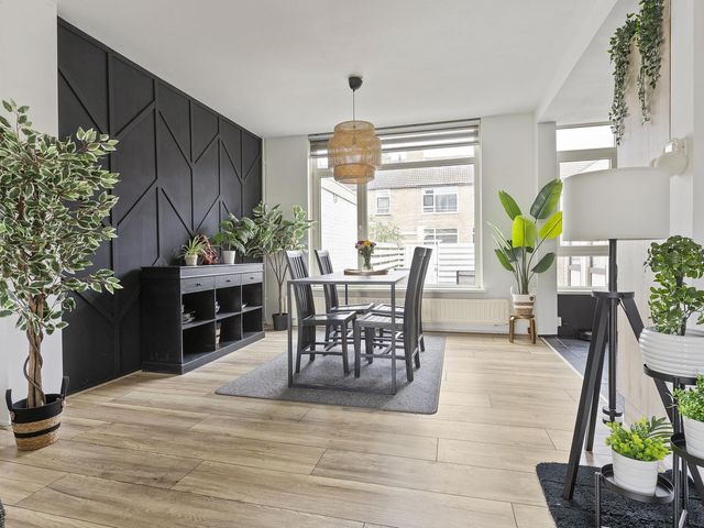 Zandsteenlaan 87, Groningen