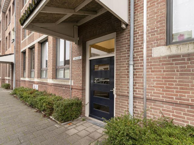 Godevaert Montensstraat 2B4, Breda