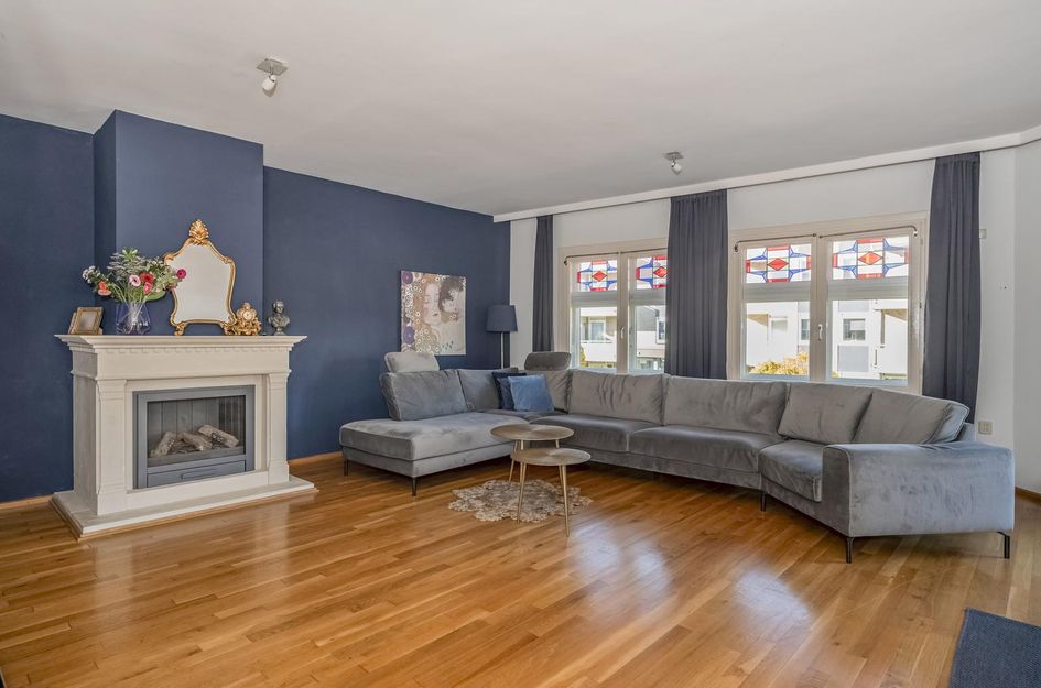 Burg. Cremersstraat 27