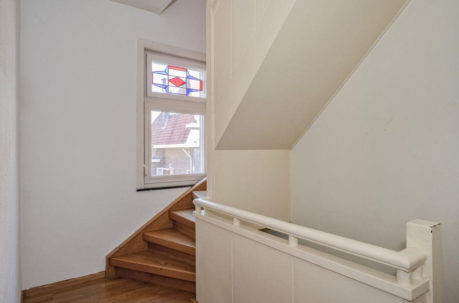 Burg. Cremersstraat 27