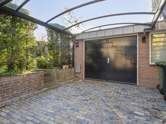 Burg. Cremersstraat 27, Nuth