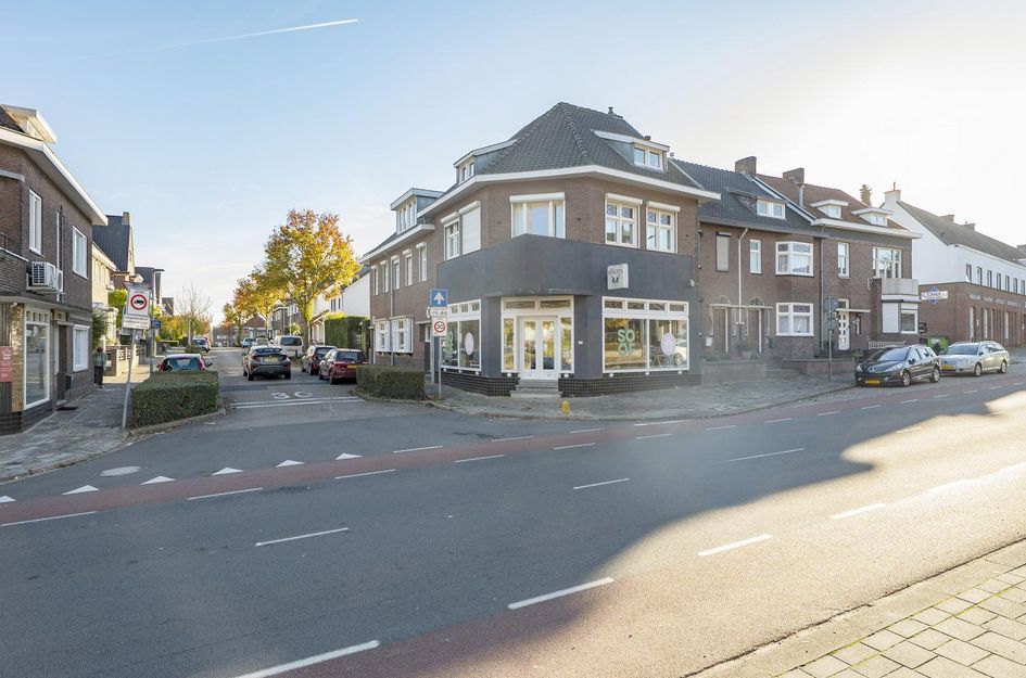 Burg. Cremersstraat 27