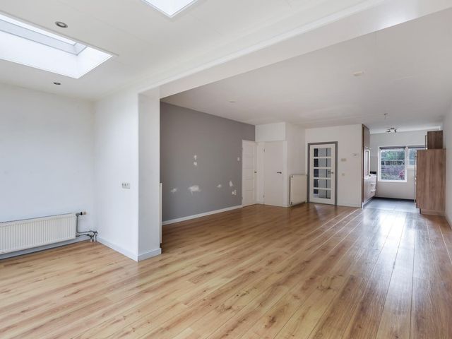 Regenboog 28, Heerenveen