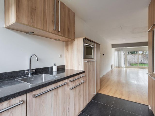 Regenboog 28, Heerenveen