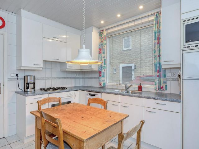 Potterstraat 30, Geleen