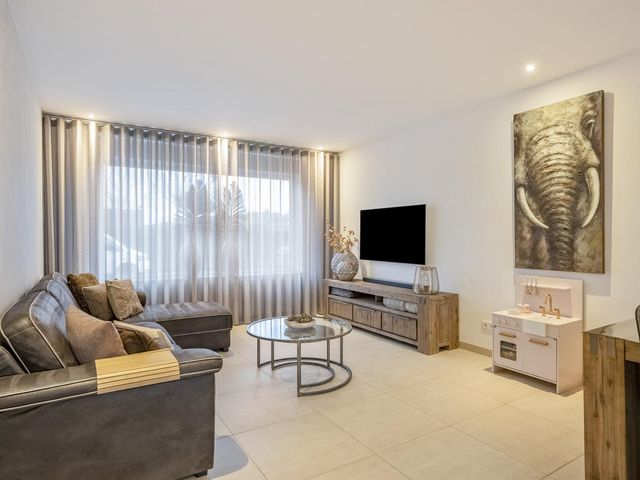 Swentiboldstraat 26, Guttecoven