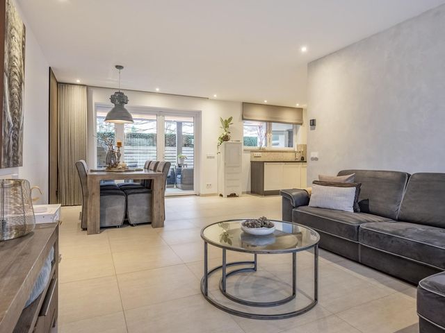 Swentiboldstraat 26, Guttecoven