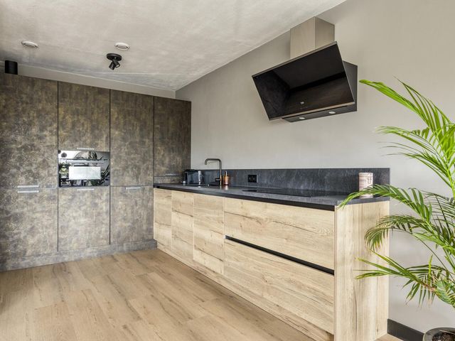 Moutberg 42, Roosendaal