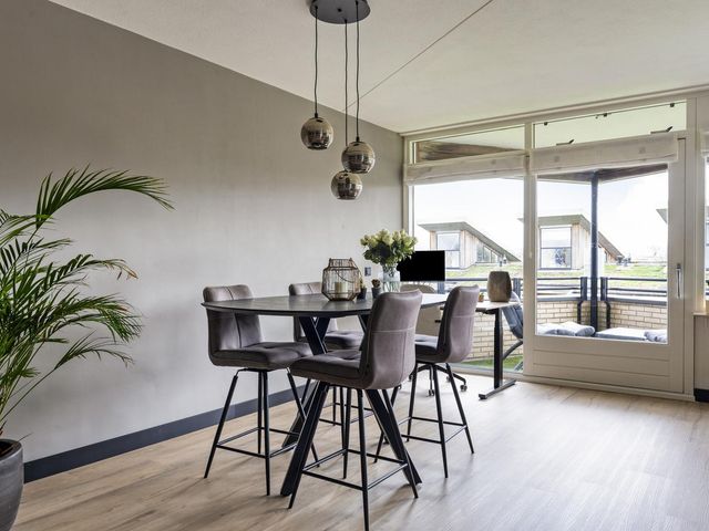 Moutberg 42, Roosendaal