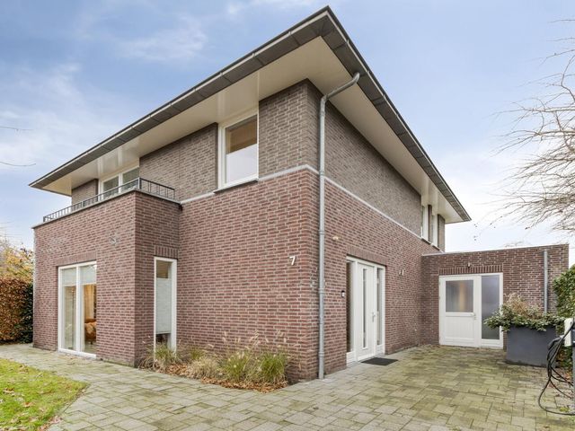 Ravensteinlaan 7, Roosendaal