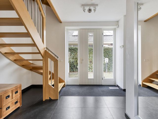 Ravensteinlaan 7, Roosendaal