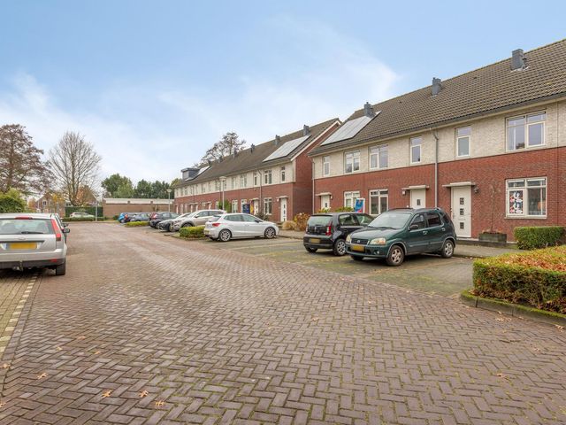 van Vessemstraat 21, Waalwijk