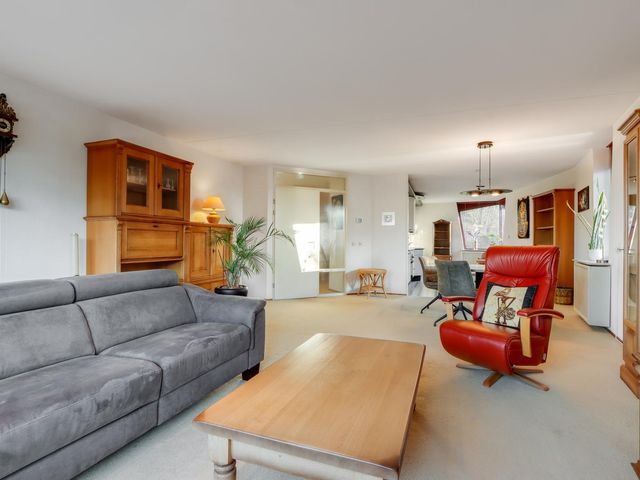 Caro van Eycksingel 48, Hoofddorp