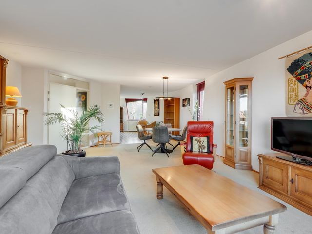 Caro van Eycksingel 48, Hoofddorp