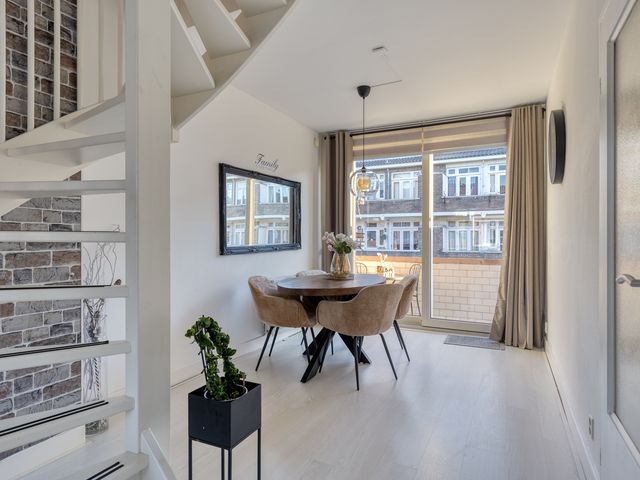 Rhenenstraat 182, 's-Gravenhage