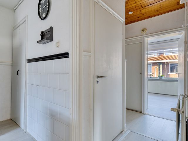 Rhenenstraat 182, 's-Gravenhage